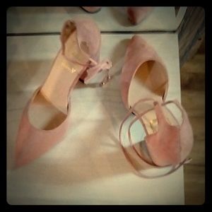 Elegant Pink heels